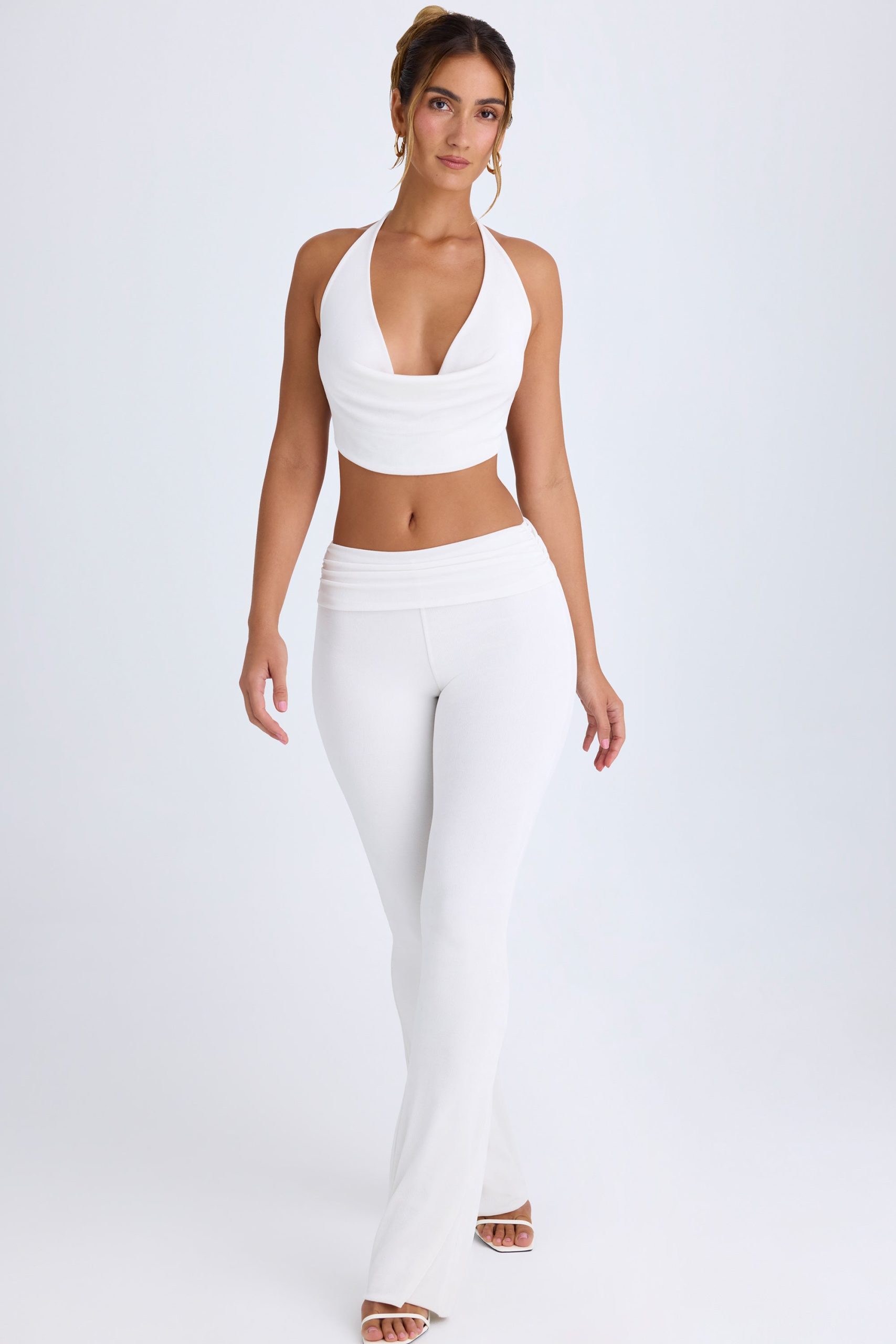 Petite Ruched Mid-Rise Trousers in White - Image 6