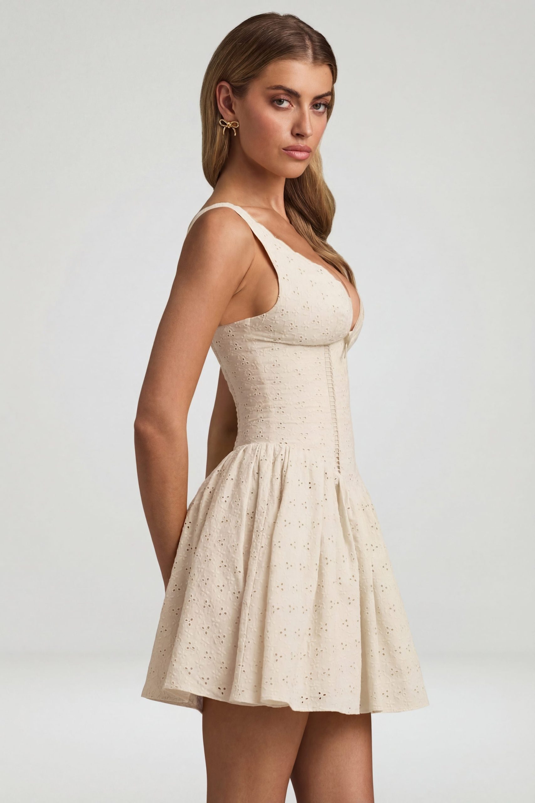 Broderie Anglaise Bow-Detail A-Line Mini Dress in Ivory - Image 4