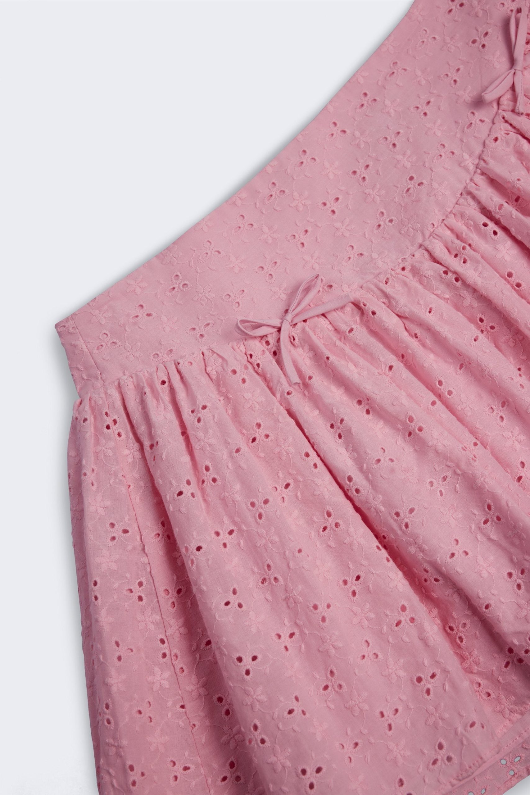Bow-Detail Broderie Anglaise Mini Skirt in Soft Pink - Image 4