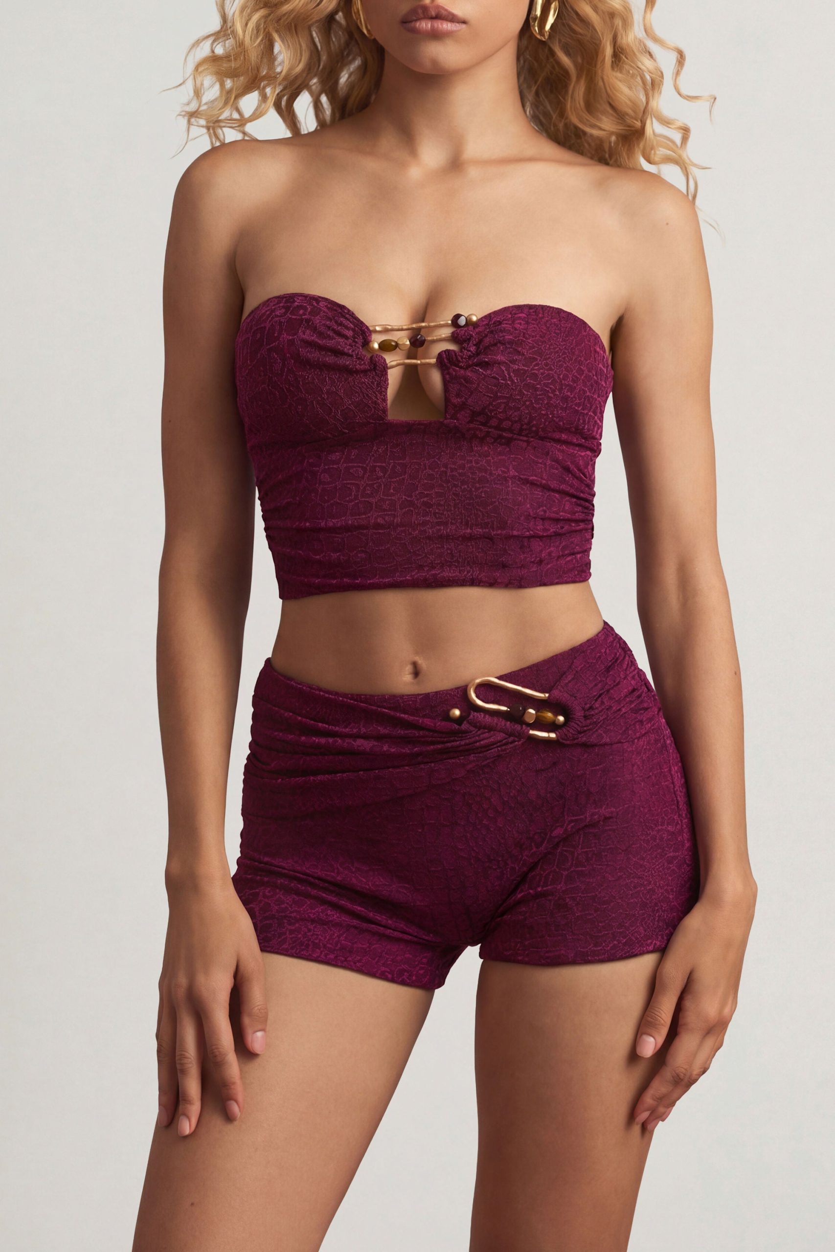 Hardware-Detail Bandeau Crop Top in Berry Purple - Image 4