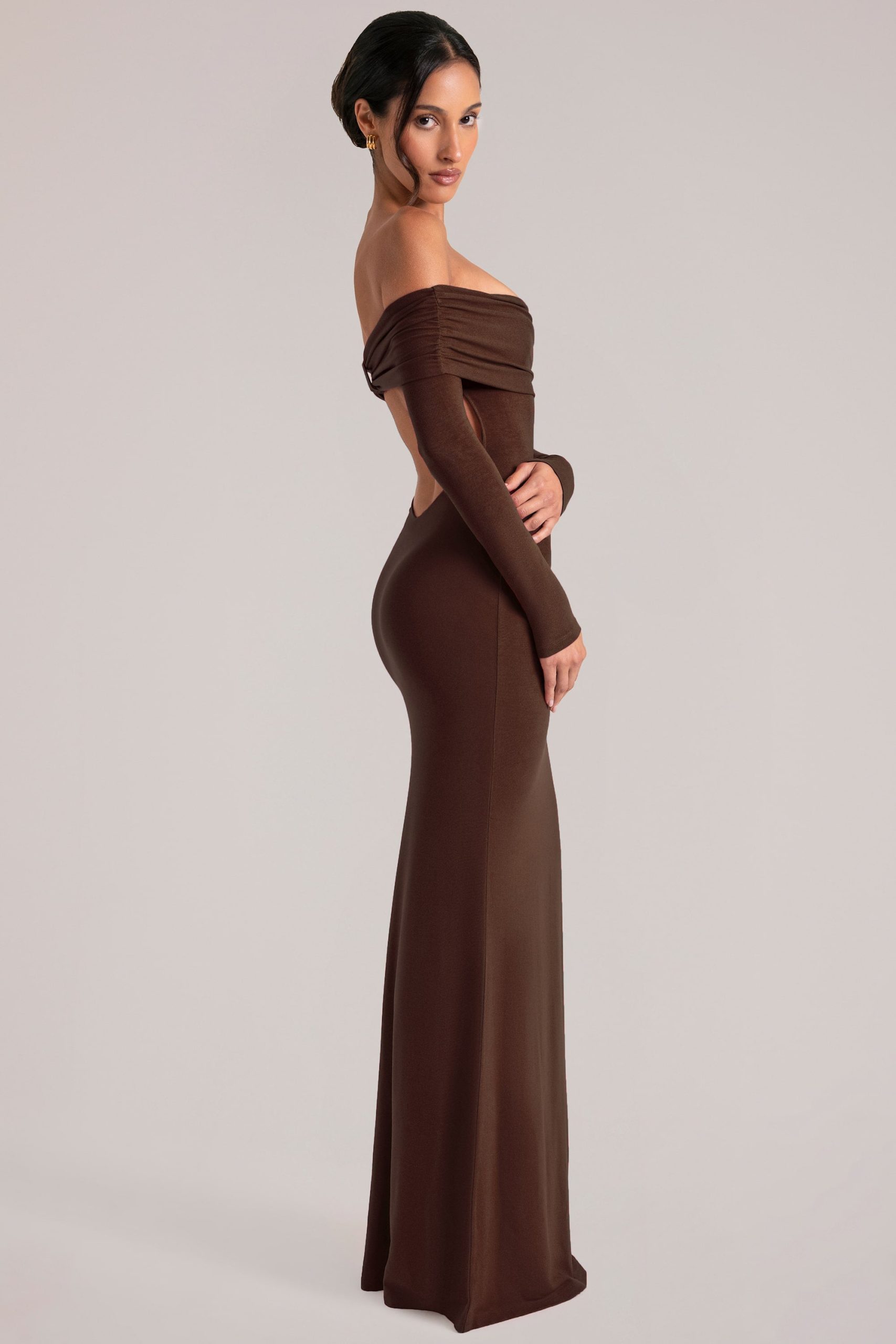 Off-Shoulder Long-Sleeve Maxi Dress in Chocolate Brown - Image 3