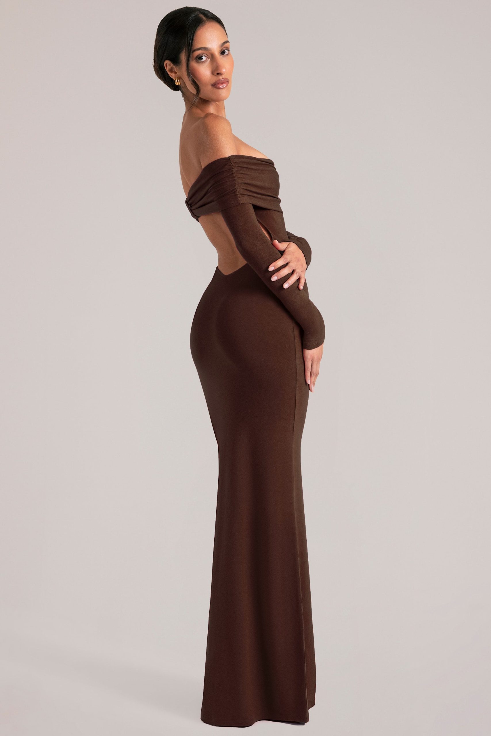 Off-Shoulder Long-Sleeve Maxi Dress in Chocolate Brown - Image 7