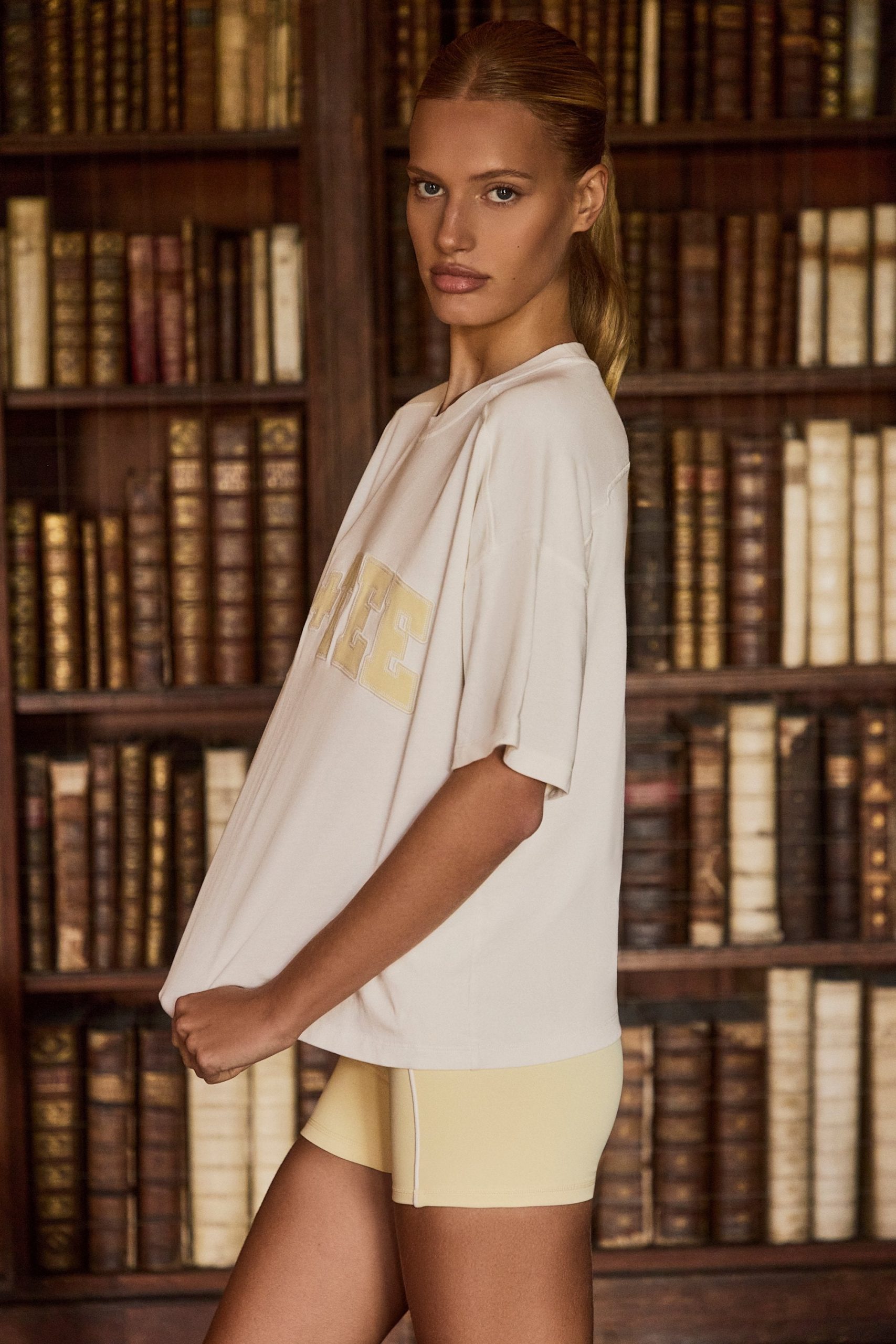 Oversized Cotton-Jersey T-Shirt in White - Image 3
