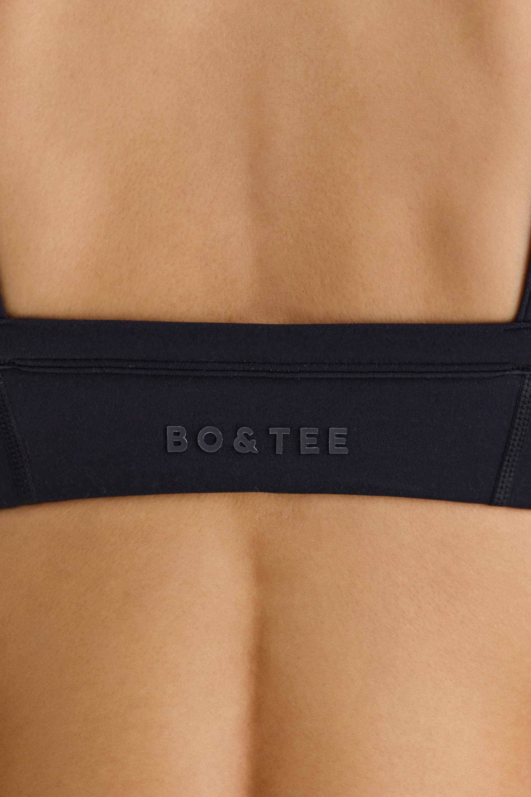 Soft Active Contrast-Trim Sports Bra in Black - Image 4