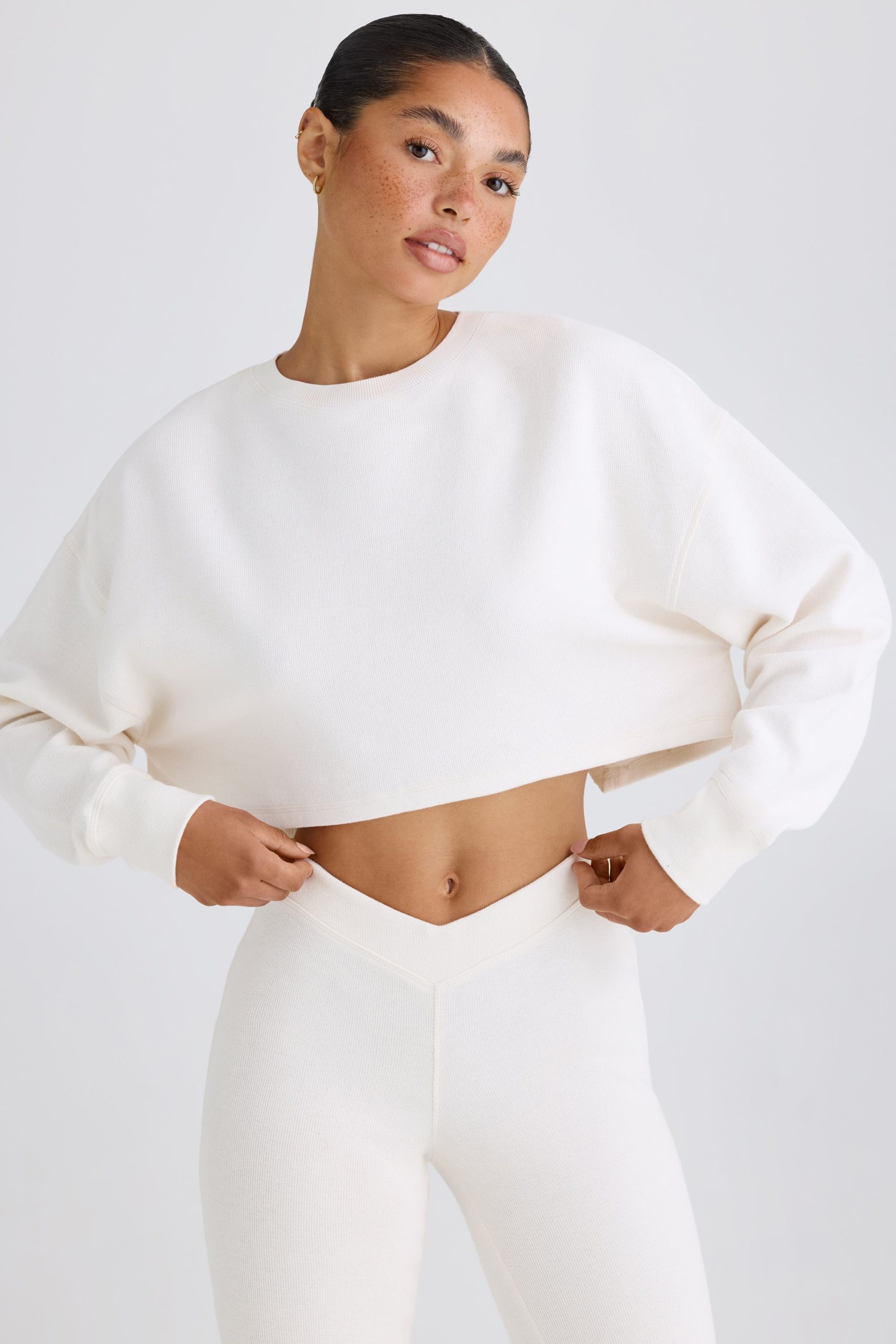 Textured Cotton Jersey Open-Back Cropped Sweatshirt in White - Image 2