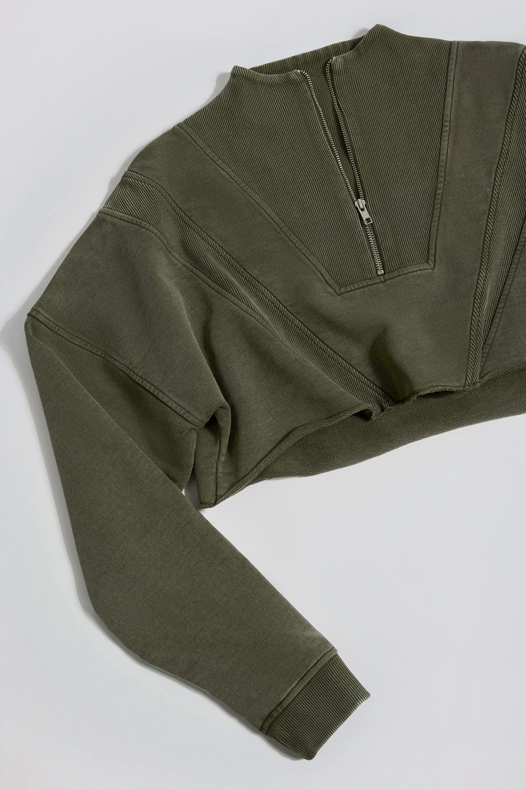 Cotton Jersey Acid Wash Cropped Sweatshirt in Light Green - Image 8