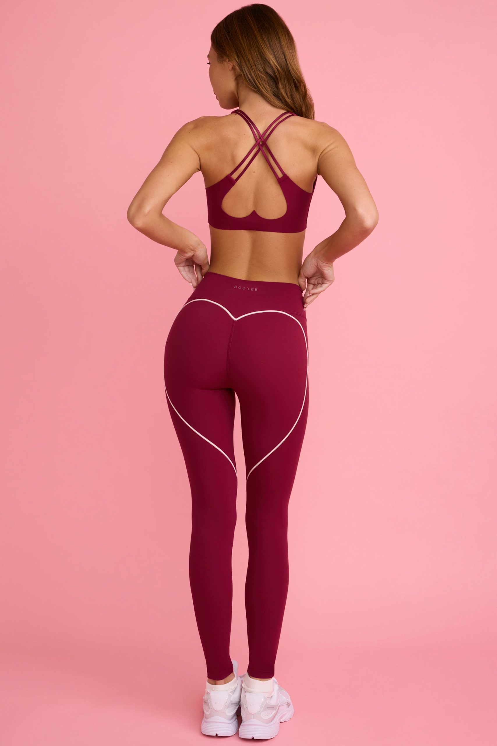 Soft Active Mid-Rise Leggings in Burgundy - Image 2
