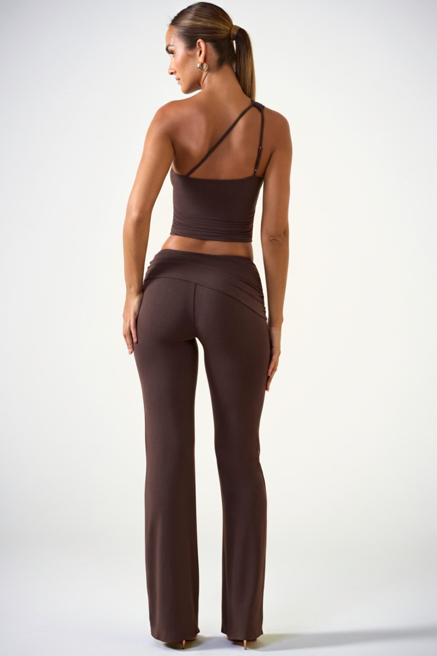 Mid-Rise Straight-Leg Trousers in Chocolate Brown - Image 2