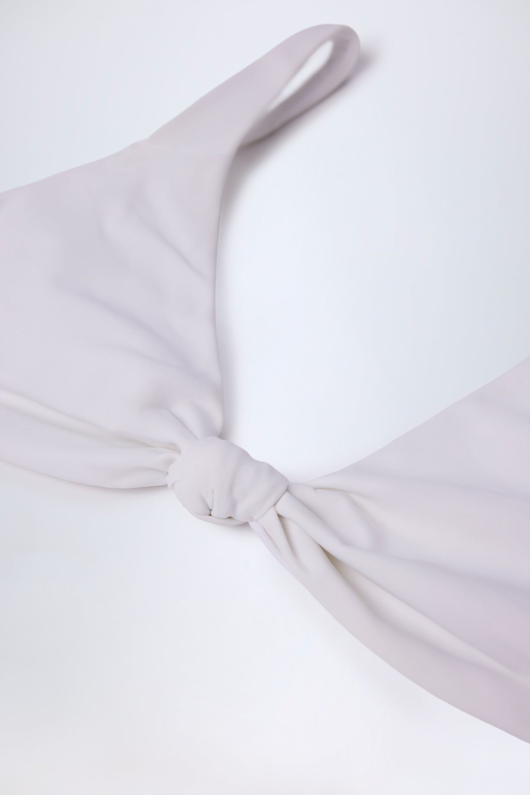 Knot-Detail Bikini Top in White - Image 6