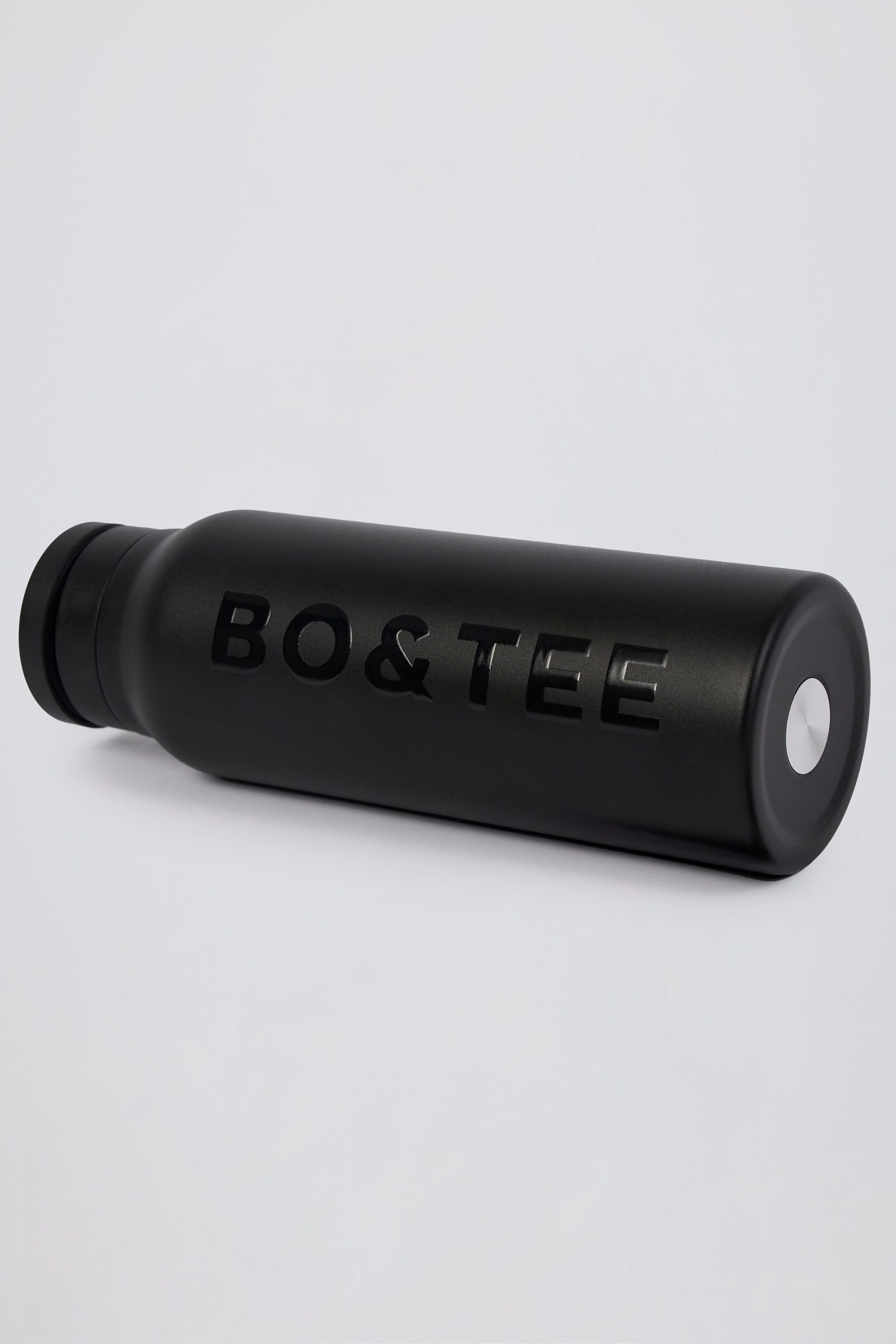 Magnetic Thermos-Insulated Stainless Steel Water Bottle in Black - Image 5