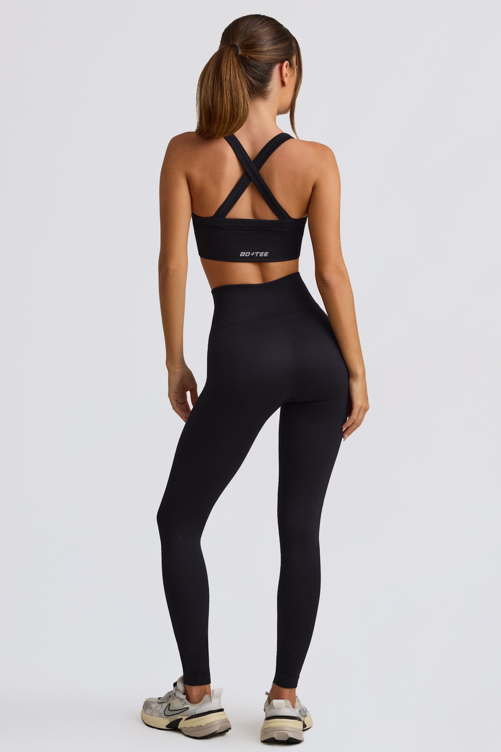 Super Sculpt Seamless High-Waist Leggings in Black - Image 2
